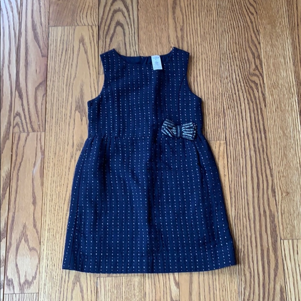 Osh kosh dress size 4t.